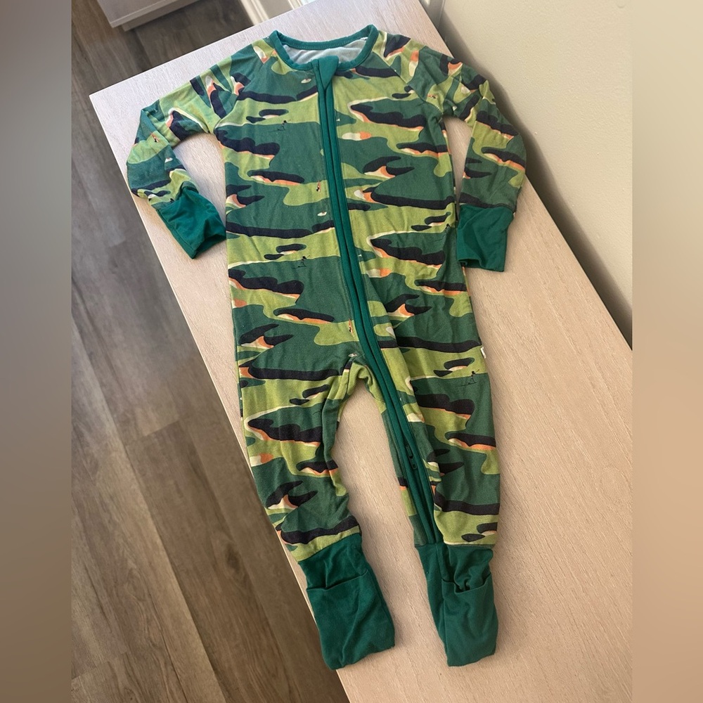 Bamboo Golf‎ Camo Sleeper